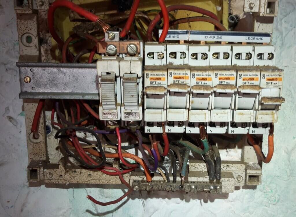 depanage, diagnostique, electriciens ariège, travaux, pas cher, disponible